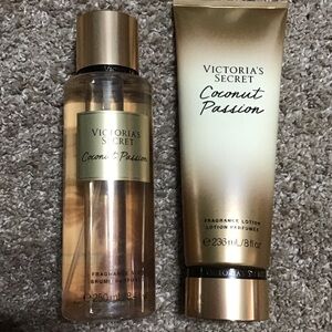 🆕Victoria's Secret Coconut Passion Gold Set